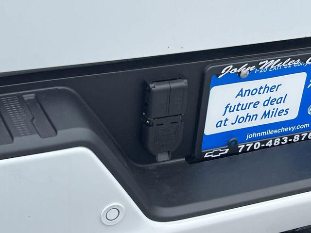 Photo of 2025 Summit White GMC Sierra 1500