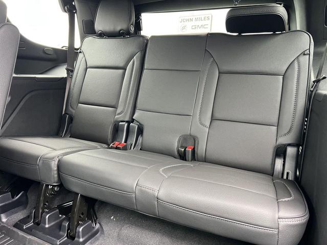 Photo of 2025 Onyx Black GMC Yukon