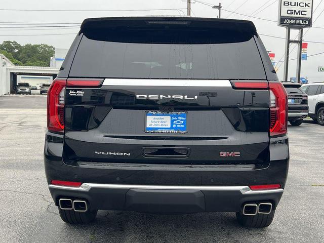 Photo of 2025 Onyx Black GMC Yukon