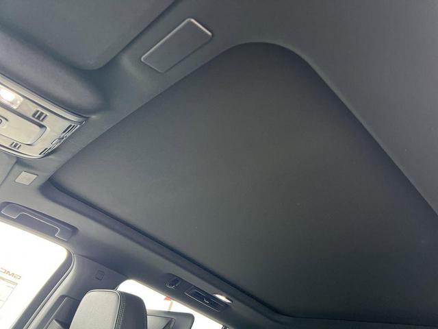 Photo of 2025 Onyx Black GMC Yukon
