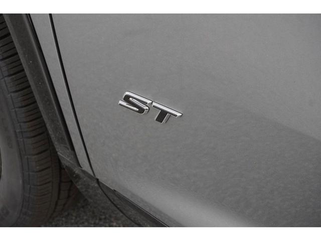 Photo of 2025 Moonstone Gray Metallic Buick Enclave