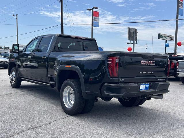 Photo of 2025 Onyx Black GMC Sierra 3500