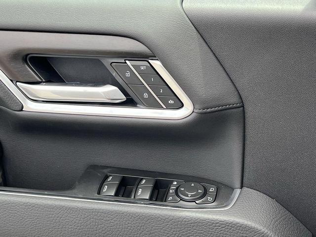 Photo of 2025 Onyx Black GMC Sierra 3500