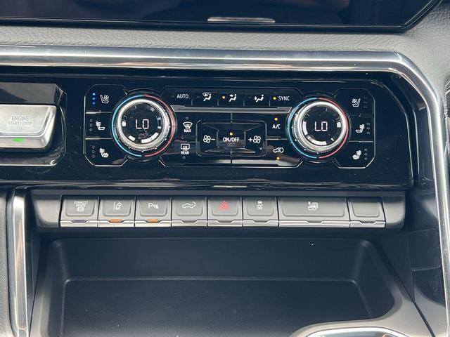 Photo of 2025 Onyx Black GMC Sierra 3500