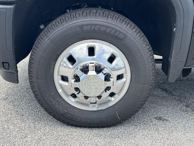 Photo of 2025 Onyx Black GMC Sierra 3500