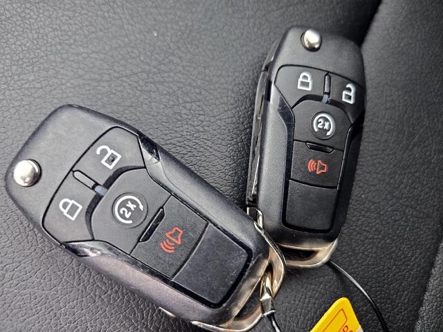 Photo of 2022 Gray Ford Ranger