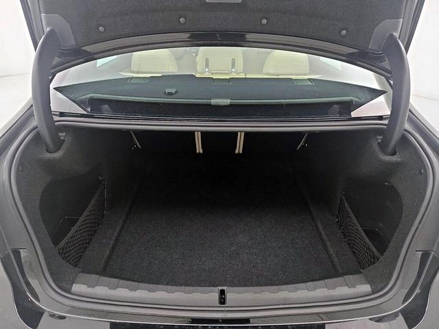 Photo of 2021 Black BMW 330