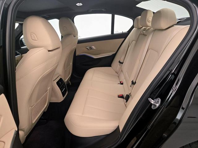 Photo of 2021 Black BMW 330