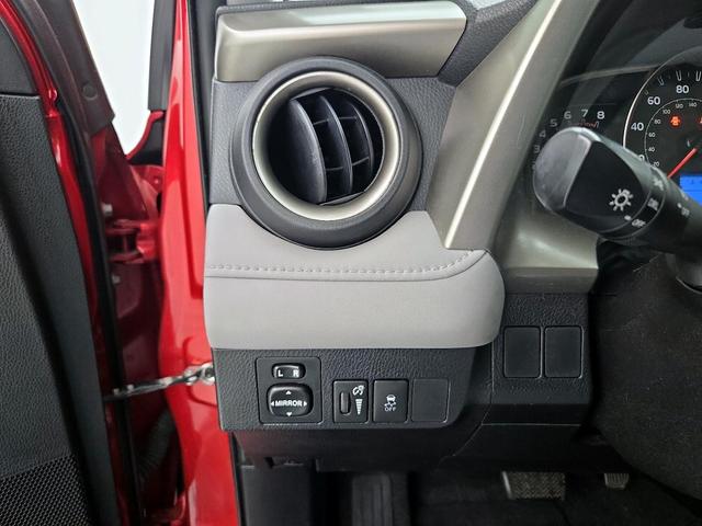 Photo of 2014 Red Toyota RAV4