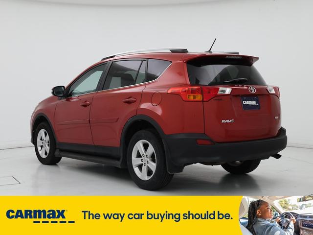 Photo of 2014 Red Toyota RAV4