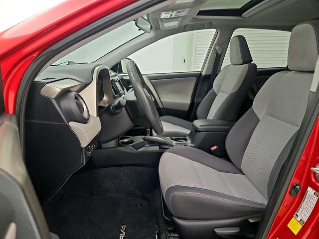 Photo of 2014 Red Toyota RAV4