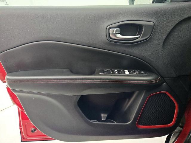 Photo of 2018 Red Jeep Compass