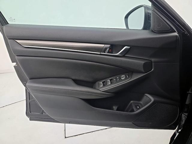 Photo of 2019 Black Honda Accord