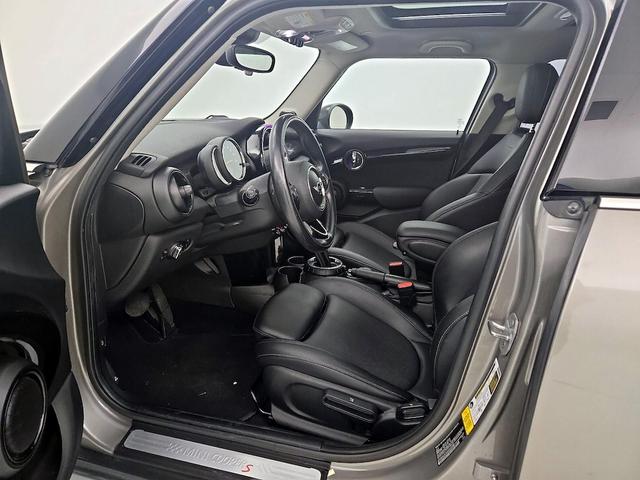Photo of 2017 Gray MINI Hardtop