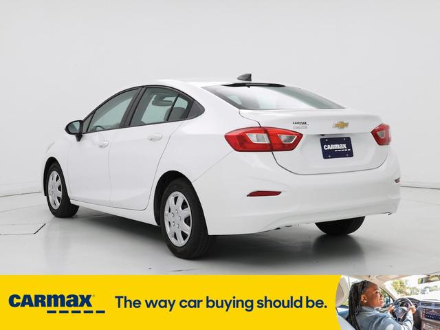 Photo of 2017 White Chevrolet Cruze