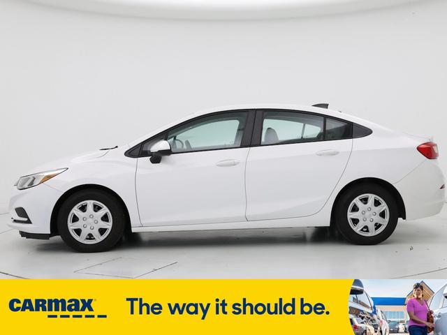 Photo of 2017 White Chevrolet Cruze