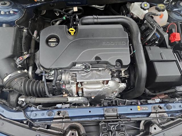 Photo of 2024 Blue Chevrolet Malibu