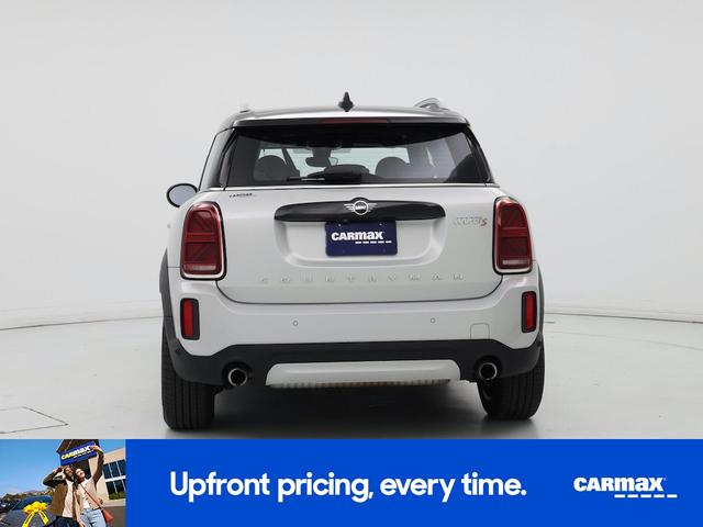 Photo of 2021 White MINI Countryman
