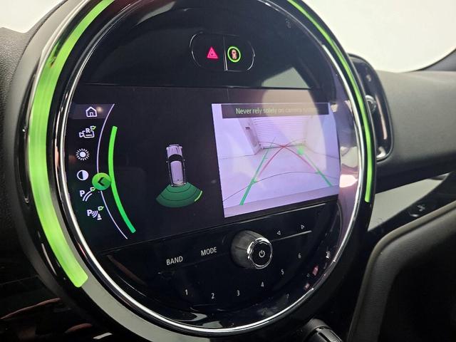 Photo of 2021 White MINI Countryman