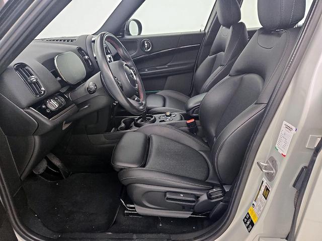 Photo of 2021 White MINI Countryman