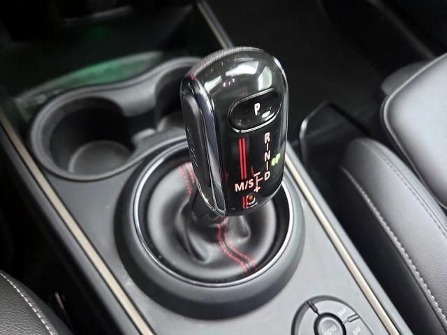 Photo of 2021 White MINI Countryman
