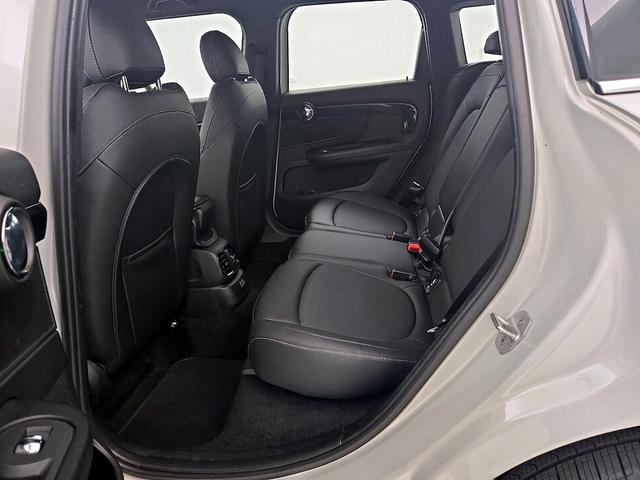 Photo of 2021 White MINI Countryman