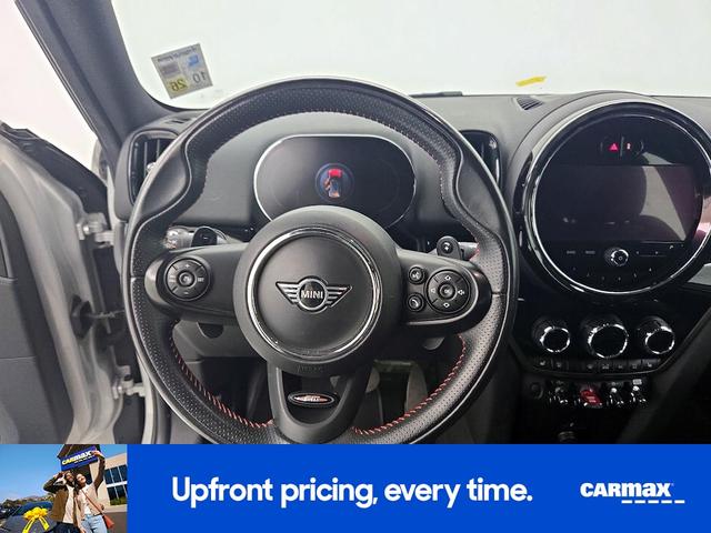 Photo of 2021 White MINI Countryman