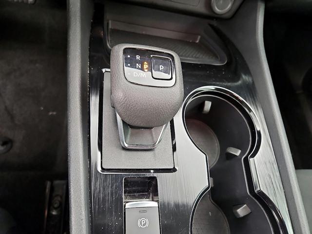 Photo of 2023 Blue Nissan Rogue