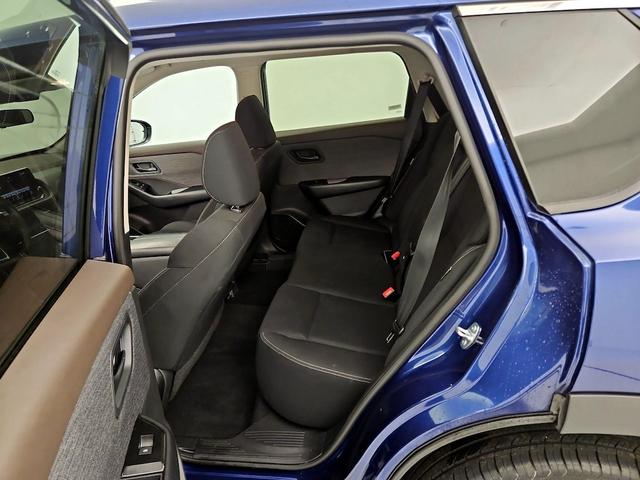 Photo of 2023 Blue Nissan Rogue