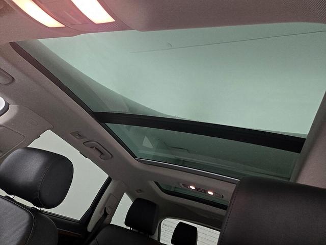 Photo of 2015 Gray Audi Q7