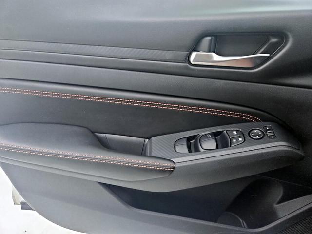 Photo of 2019 Silver Nissan Altima
