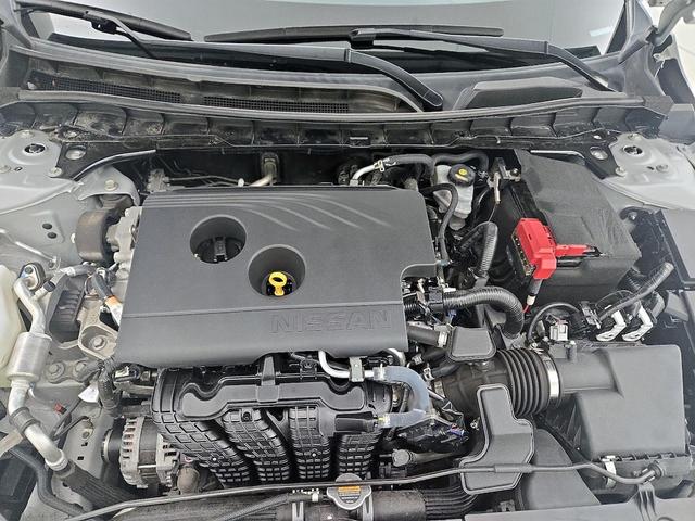 Photo of 2019 Silver Nissan Altima