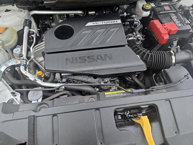 Photo of 2023 White Nissan Rogue