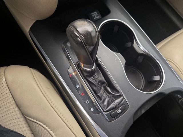 Photo of 2015 White Acura MDX
