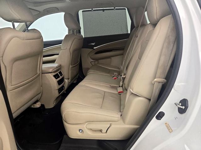 Photo of 2015 White Acura MDX