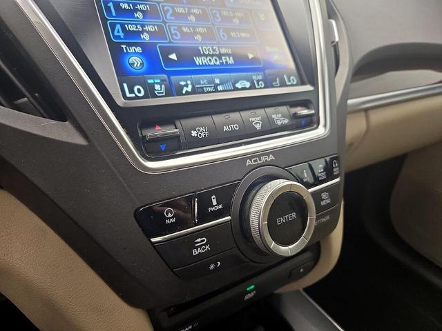 Photo of 2015 White Acura MDX