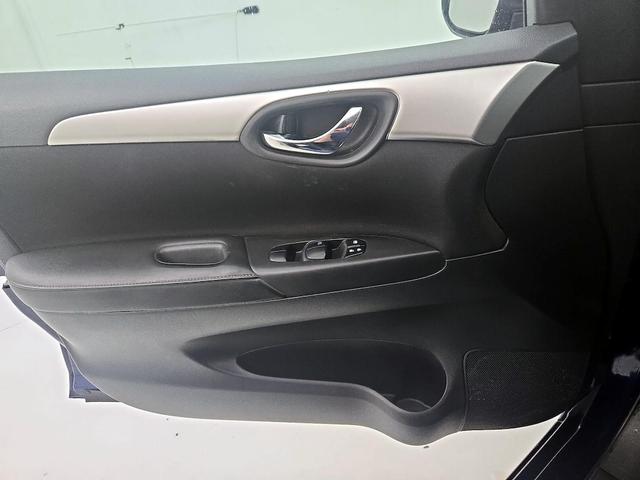 Photo of 2018 Blue Nissan Sentra