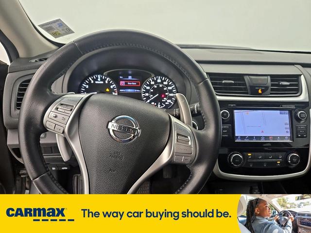 Photo of 2018 Gray Nissan Altima