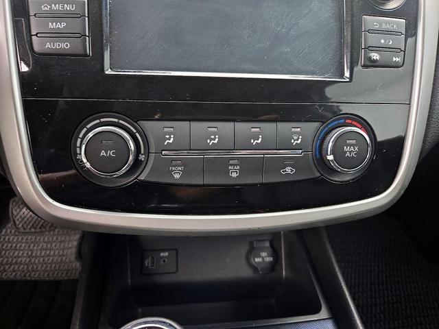 Photo of 2018 Gray Nissan Altima