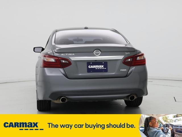 Photo of 2018 Gray Nissan Altima