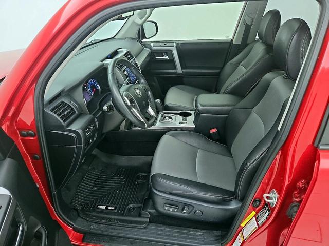 Photo of 2018 Red Toyota 4Runner