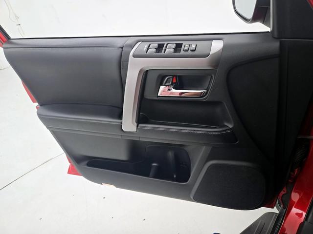 Photo of 2018 Red Toyota 4Runner