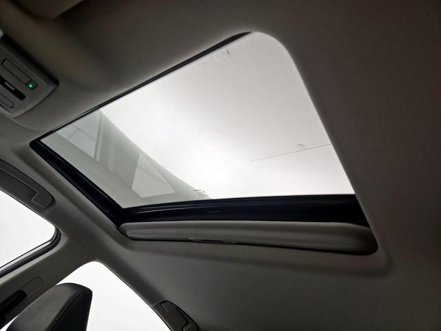 Photo of 2024 Pearl Nissan Altima
