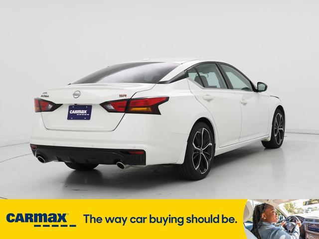 Photo of 2024 Pearl Nissan Altima