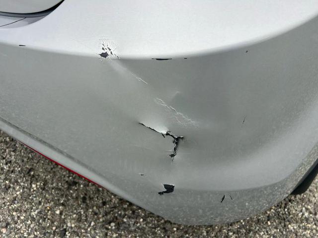 Photo of 2013 Radiant Silver Hyundai ELANTRA