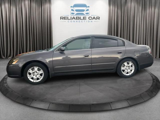 Photo of 2005 Sheer Silver Metallic Nissan Altima