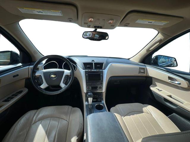 Photo of 2012 Black Granite Metallic Chevrolet Traverse