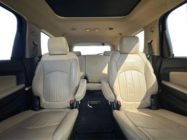 Photo of 2012 Black Granite Metallic Chevrolet Traverse