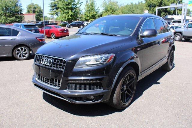 Photo of 2011 Orca Black Metallic Audi Q7