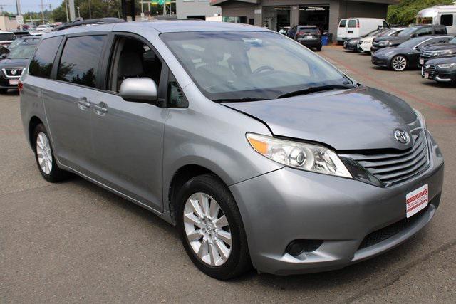 2011 Toyota Sienna